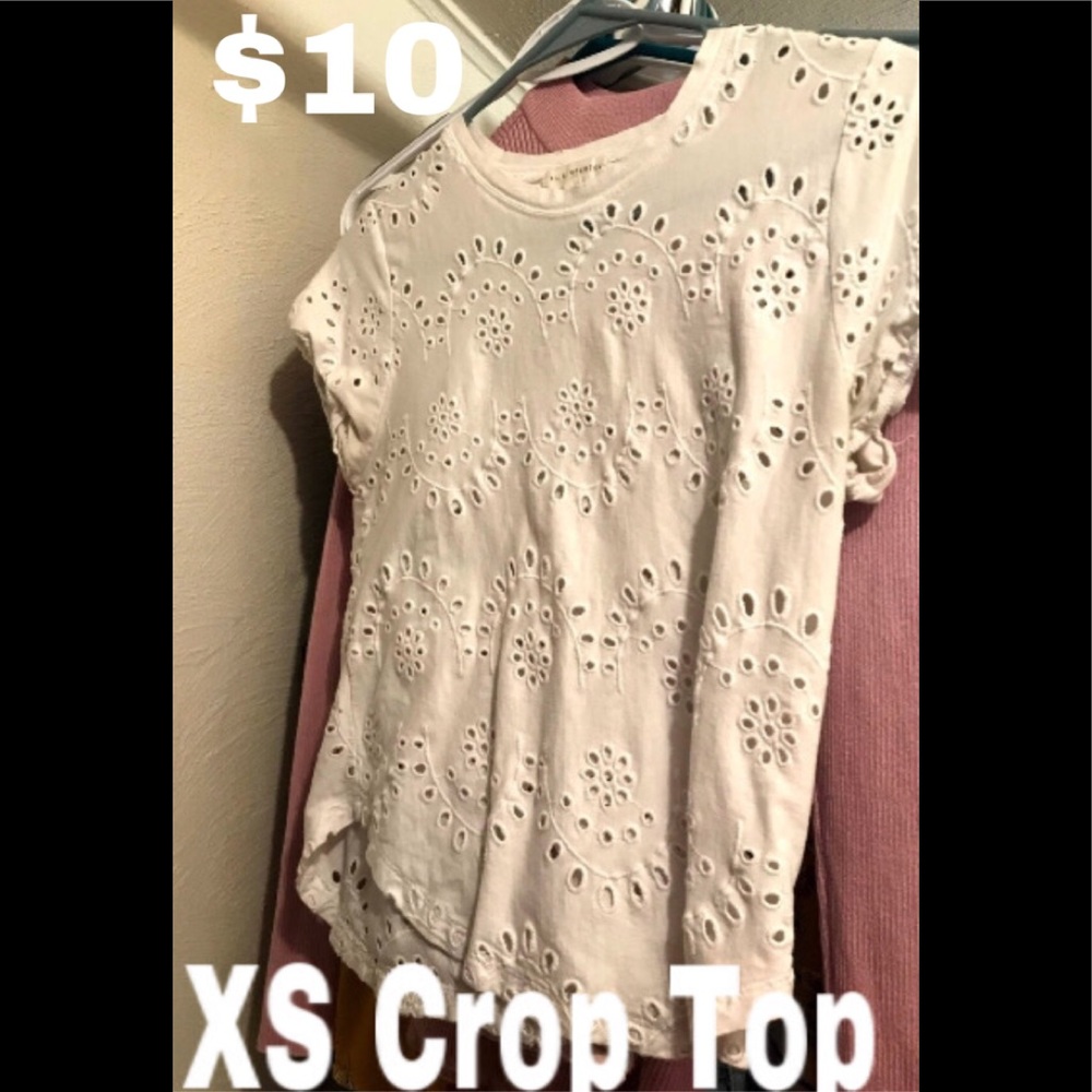 Cute flower designed crop top